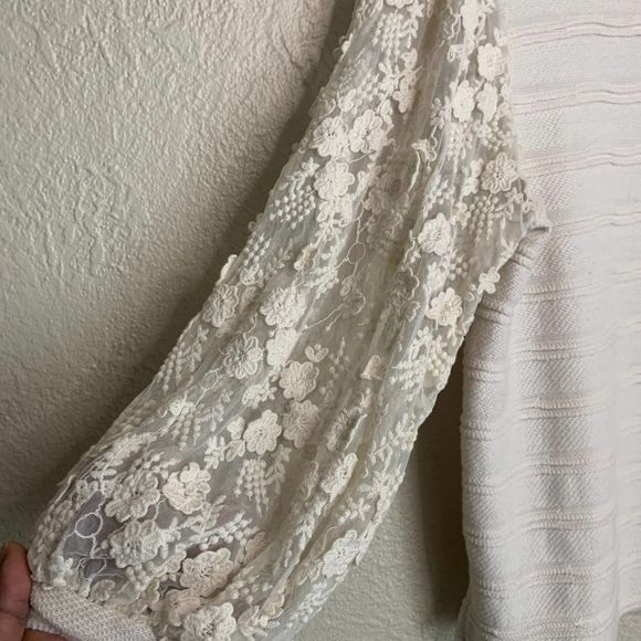 Anthropologie Eri + Ali Striped Pullover Floral Sleeves Size Medium - Picture 3 of 10